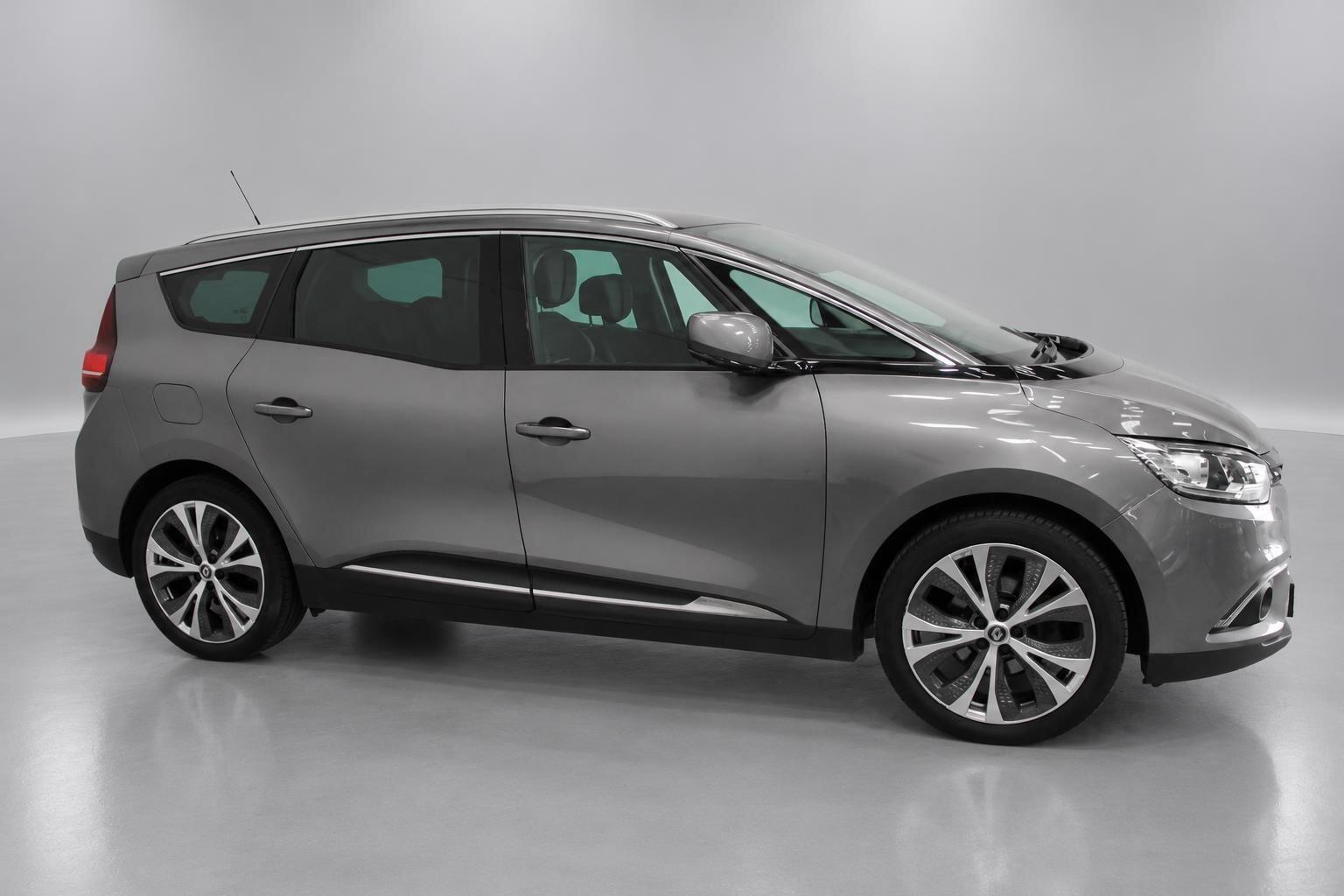 Renault Grand Scenic view 4