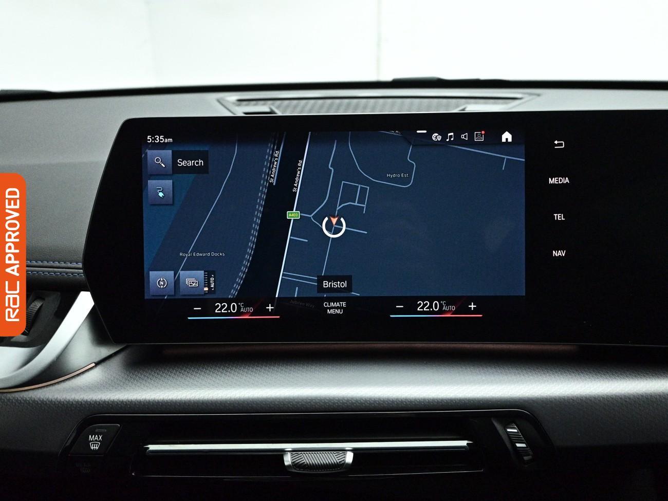 BMW Ix1 view 3