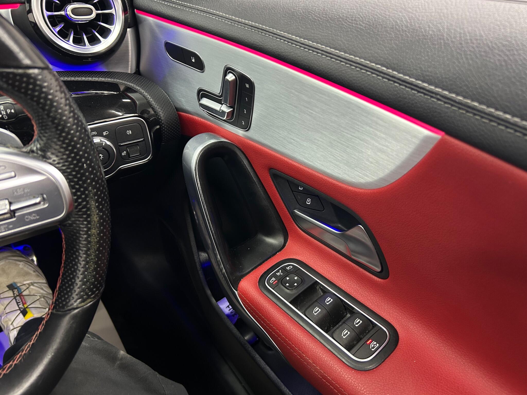 Mercedes-Benz Cla view 26