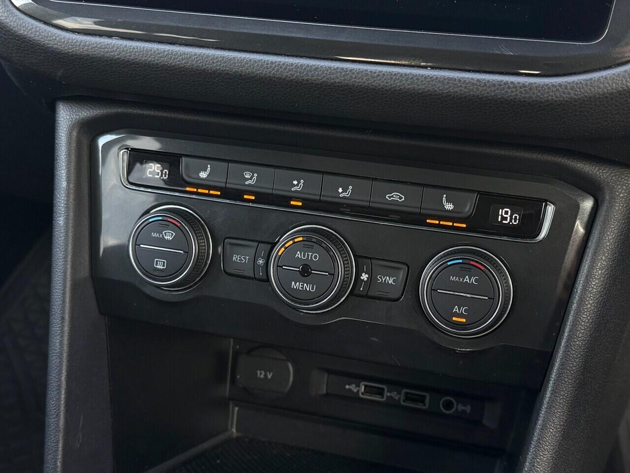 Volkswagen Tiguan Allspace view 21