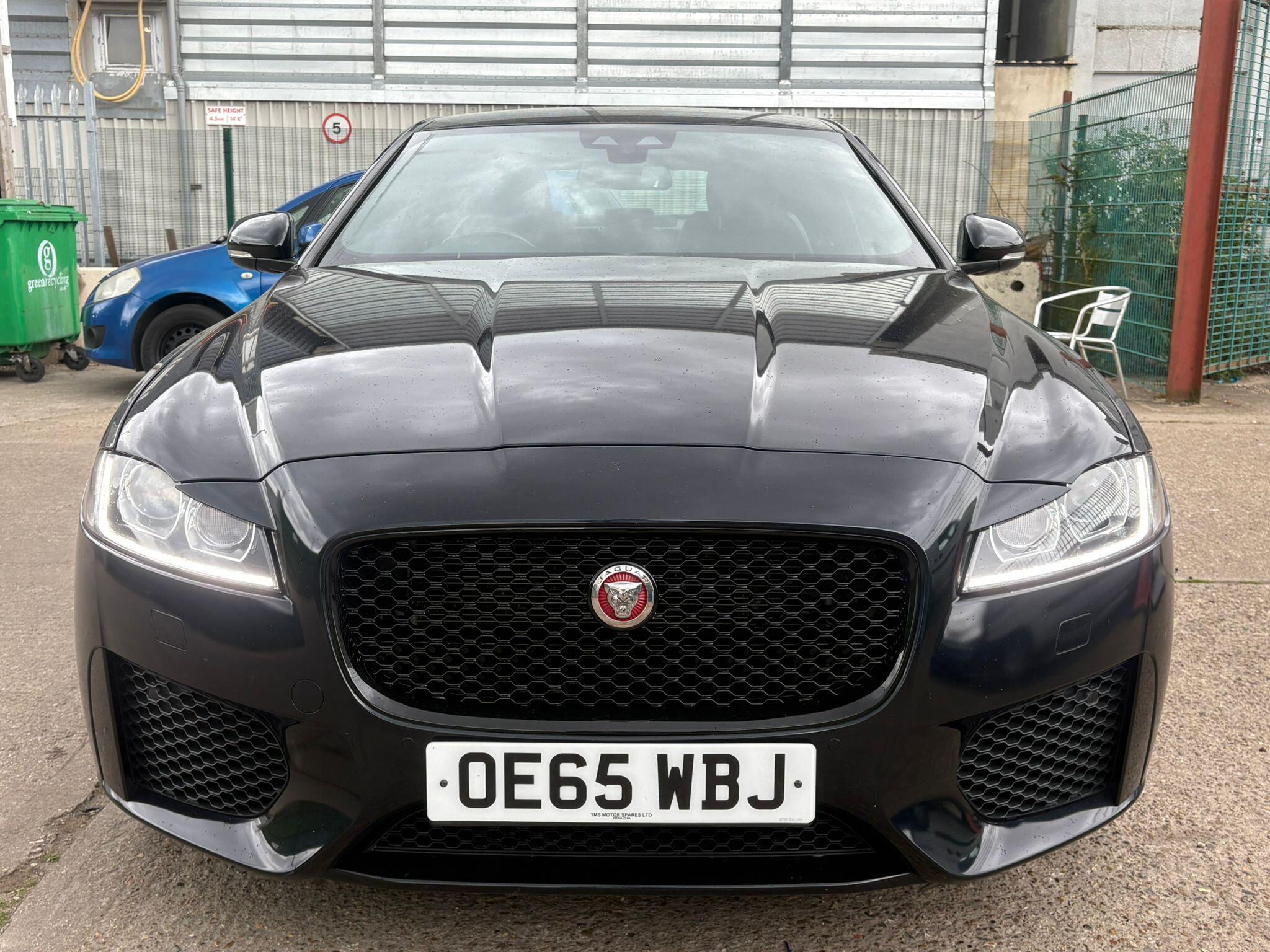 Jaguar XF view 2
