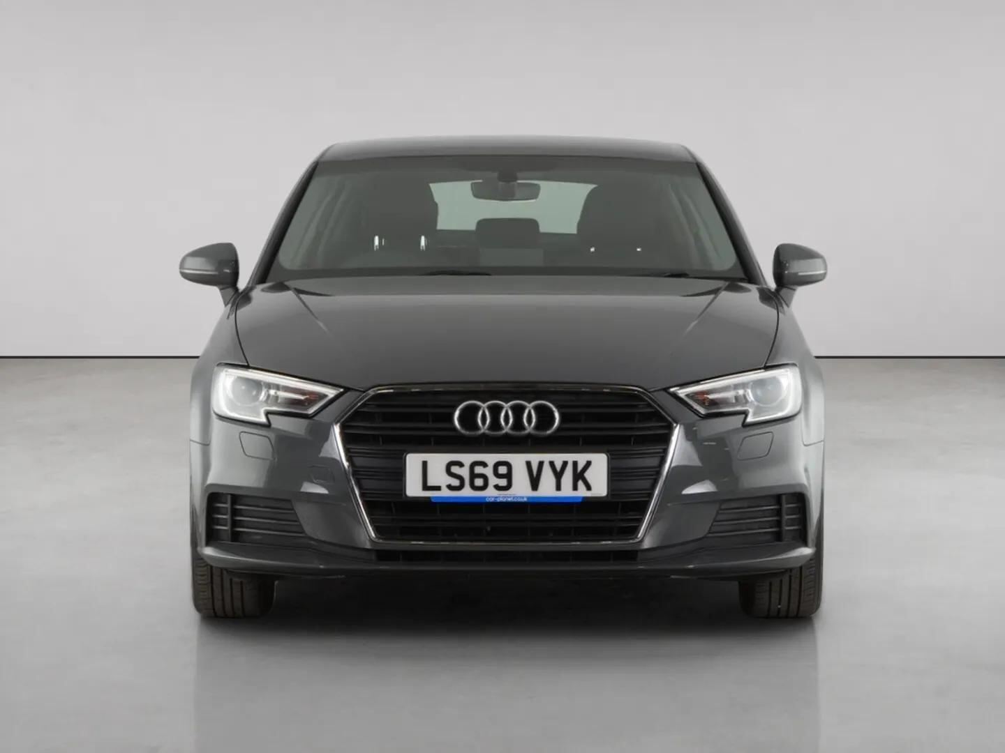 Audi A3 view 5
