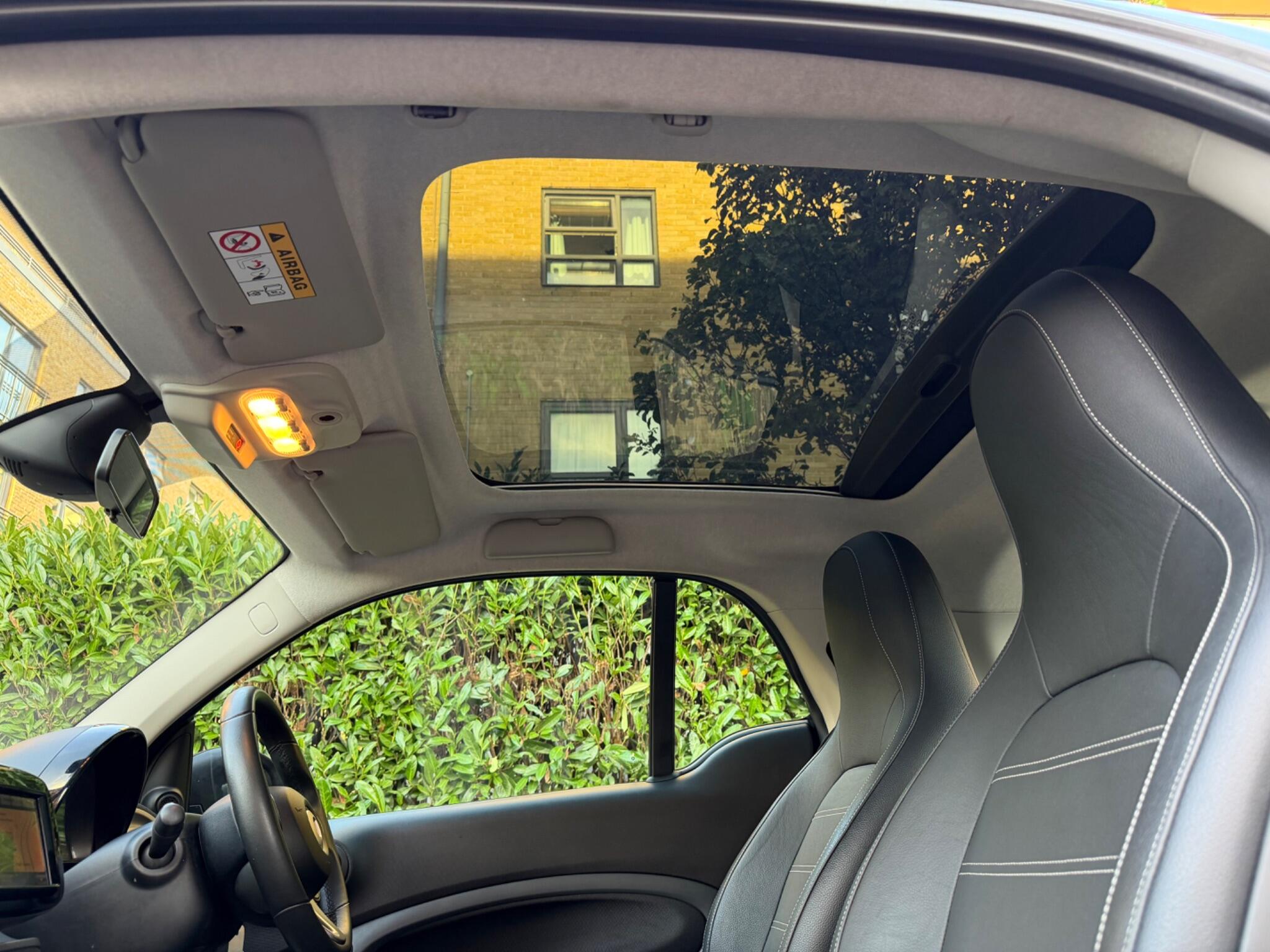 smart Fortwo view 32