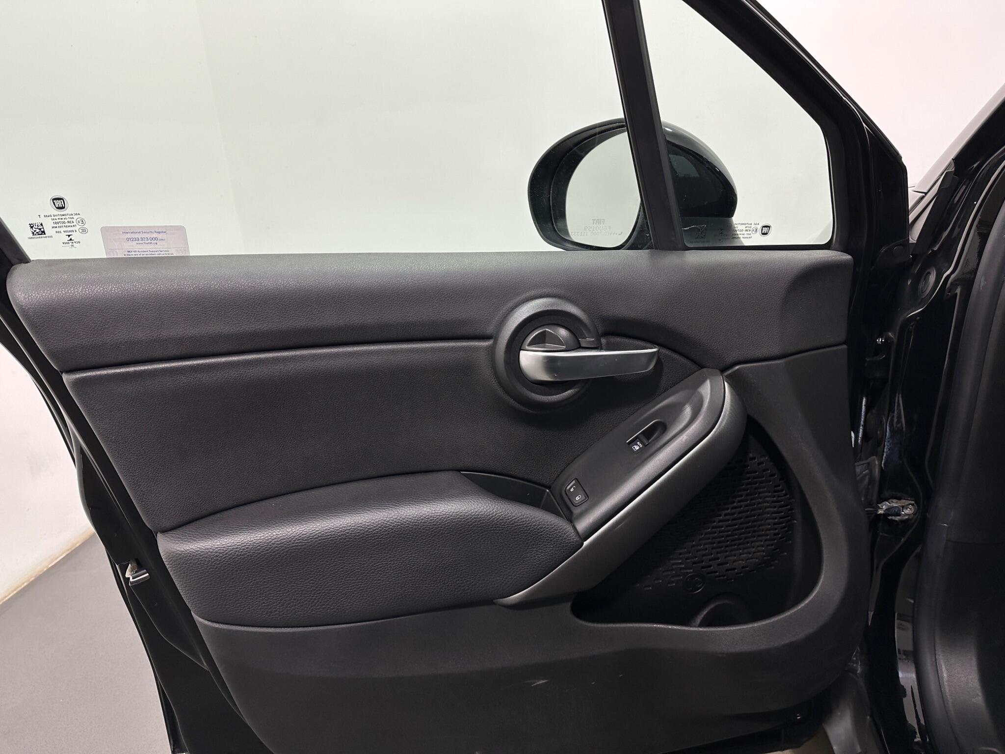 Fiat 500x view 34