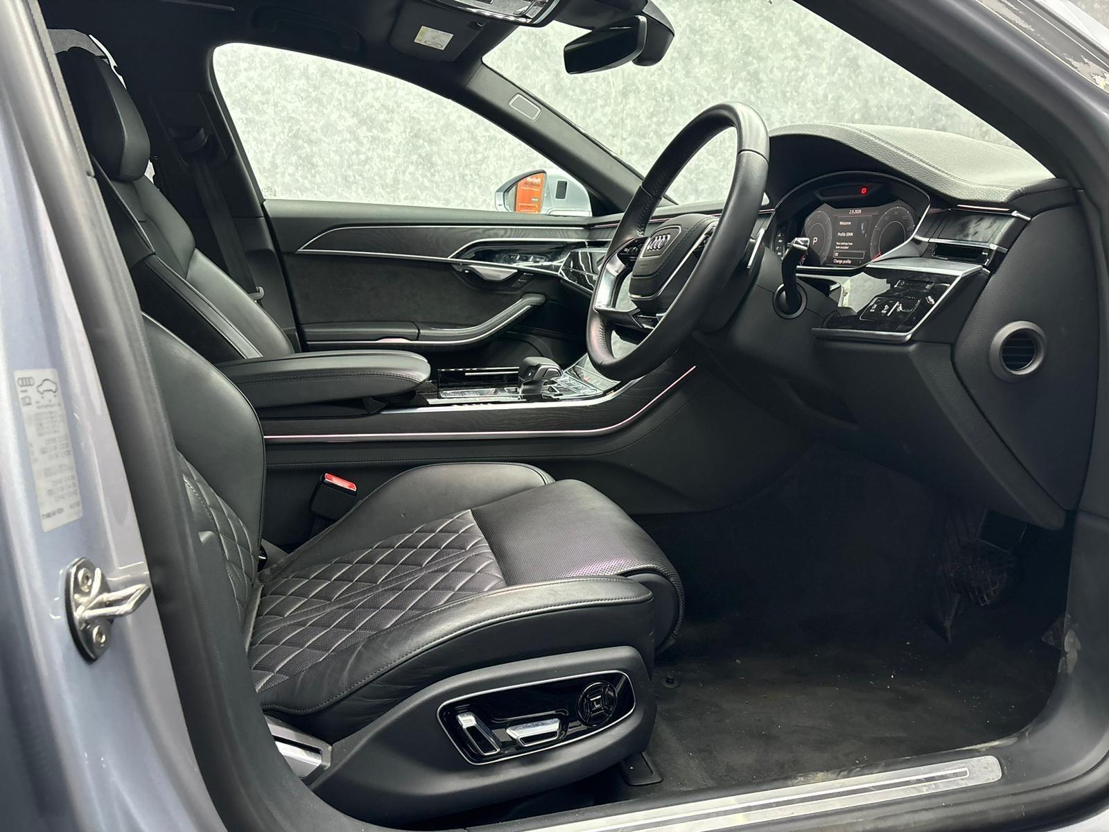 Audi A8 view 11