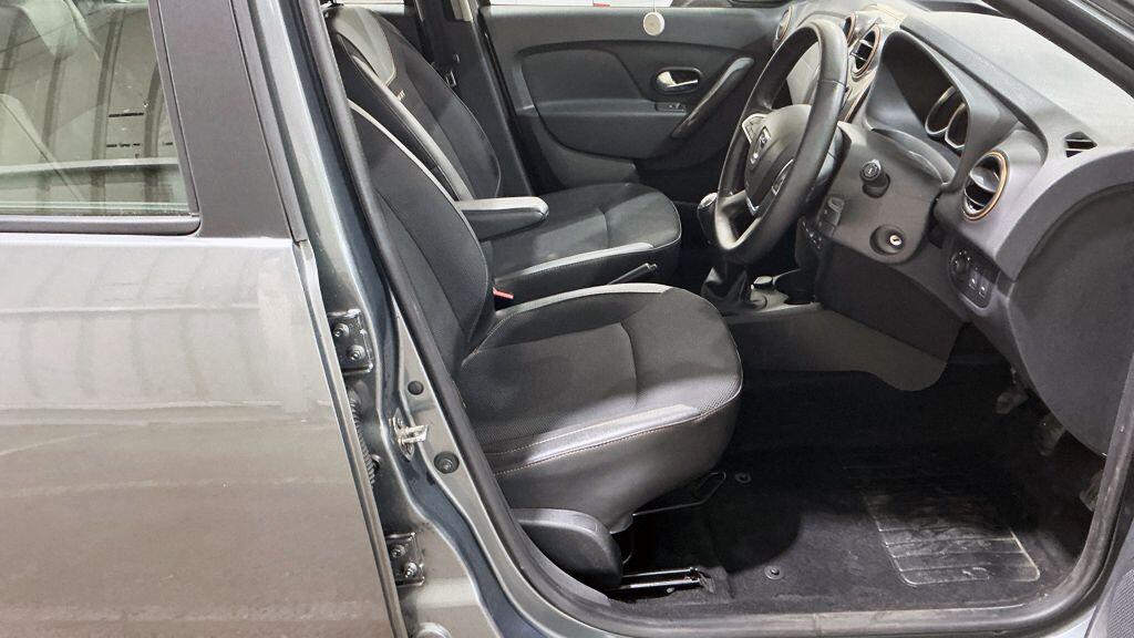 Dacia Sandero view 12