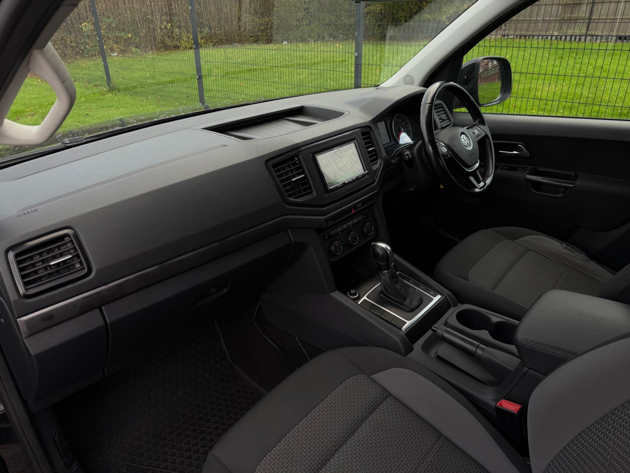 Volkswagen Amarok view 17