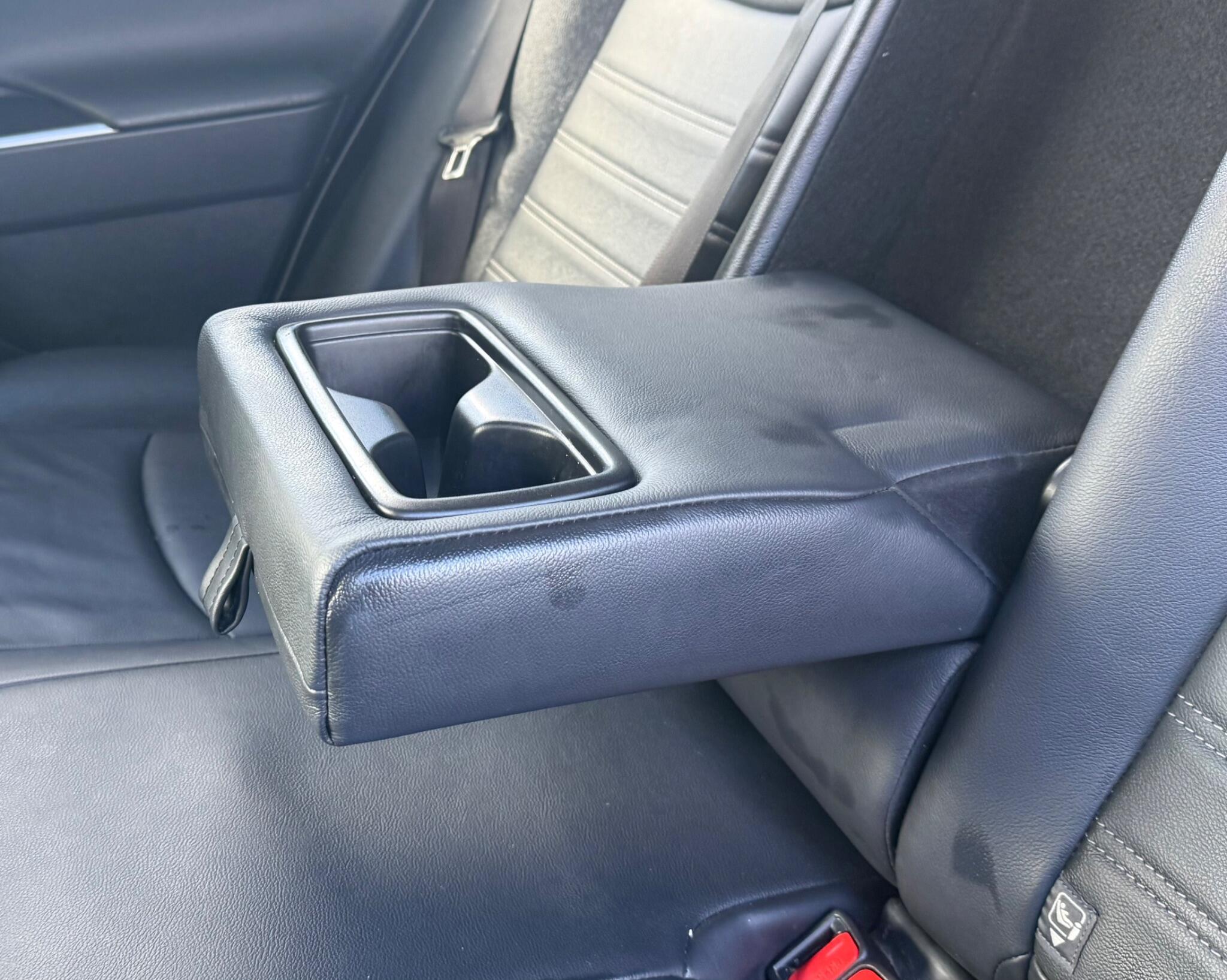 Toyota Rav4 view 26