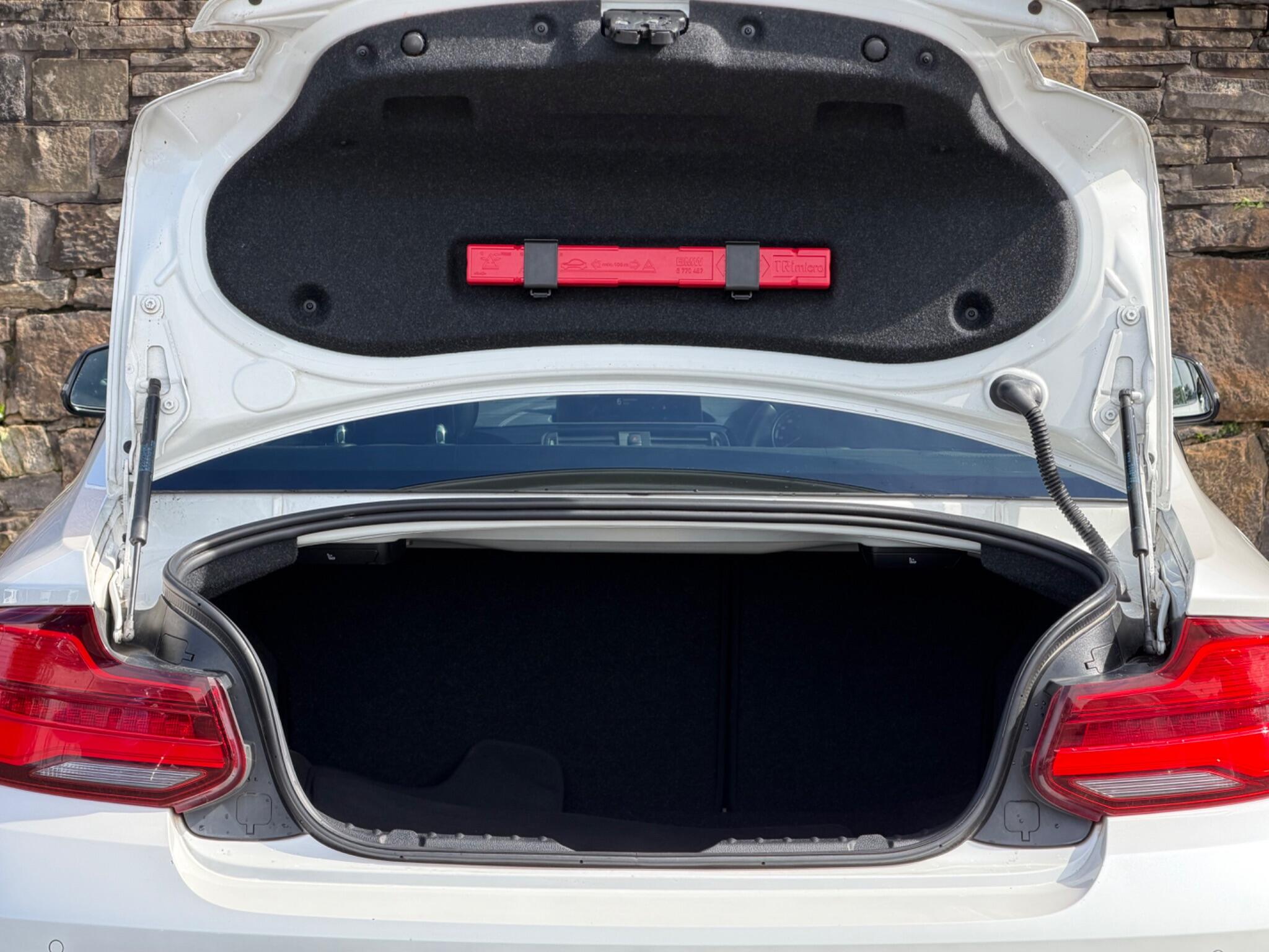 BMW 2 Series view 21
