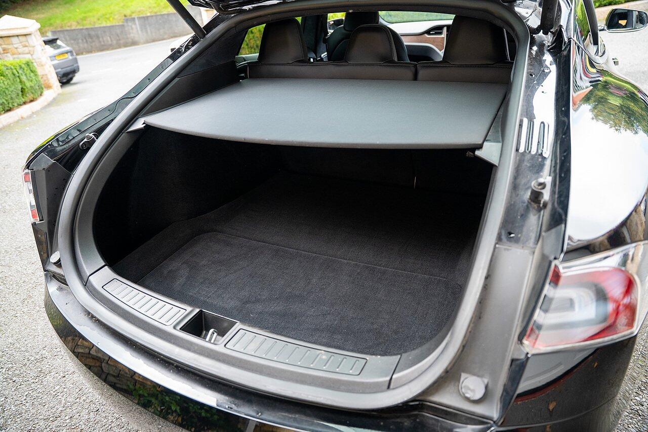 Tesla Model S view 61