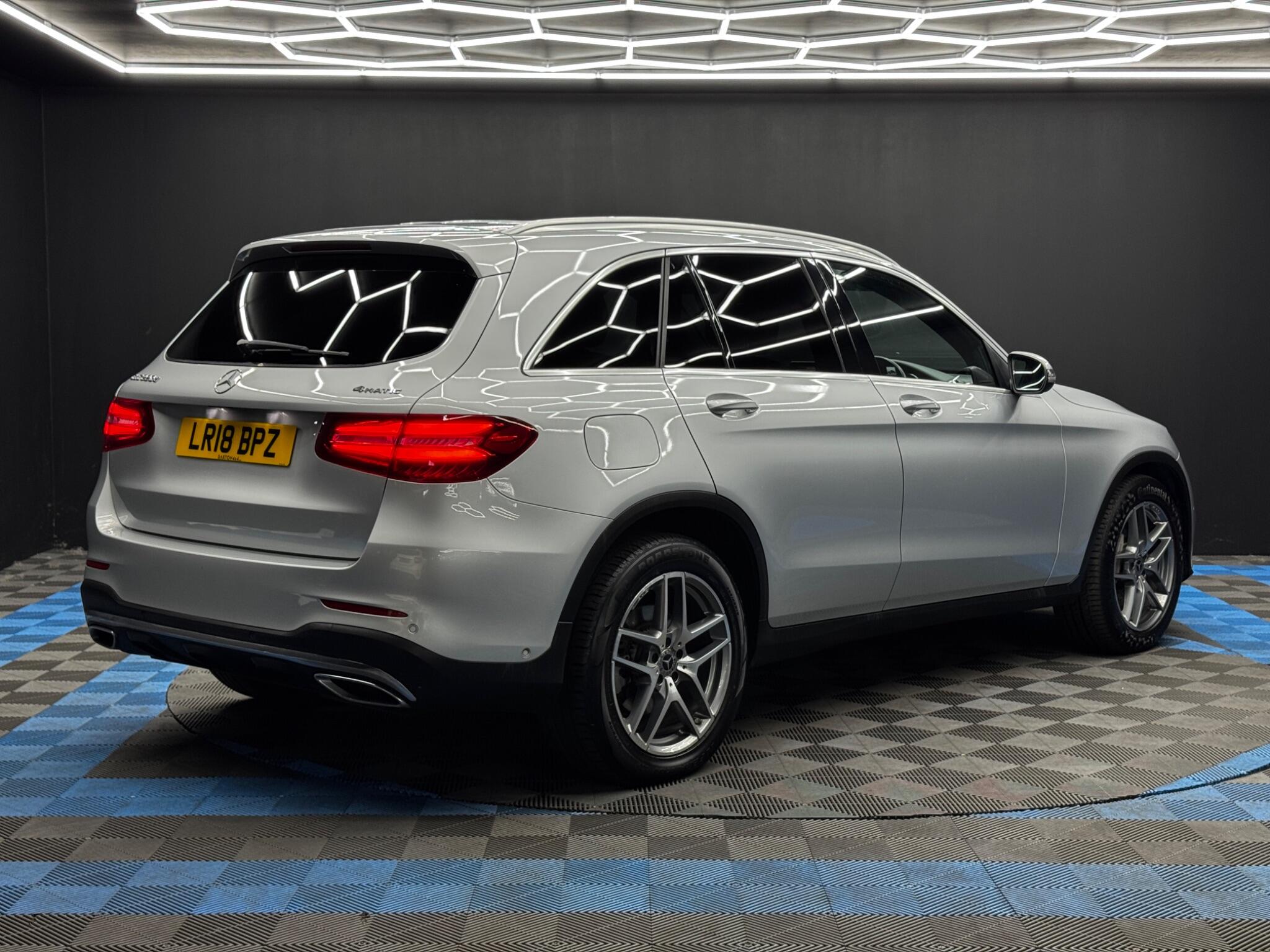 Mercedes-Benz GLC view 5