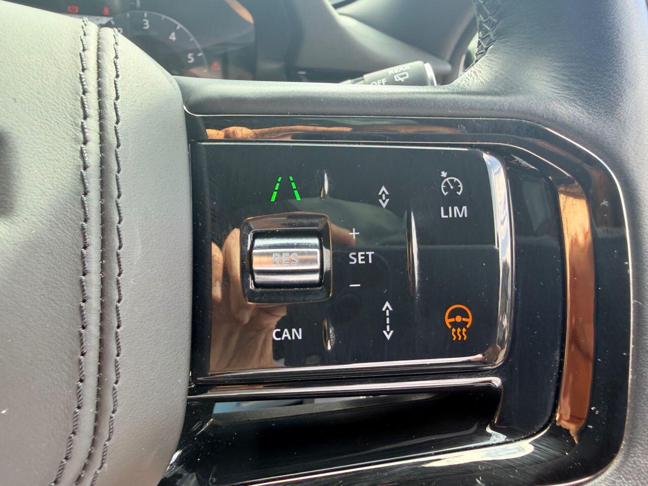 Land Rover Range Rover Evoque view 31