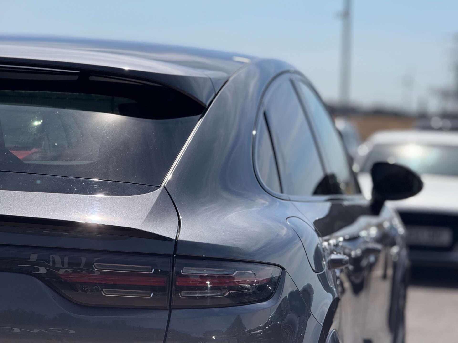 Porsche Cayenne view 24
