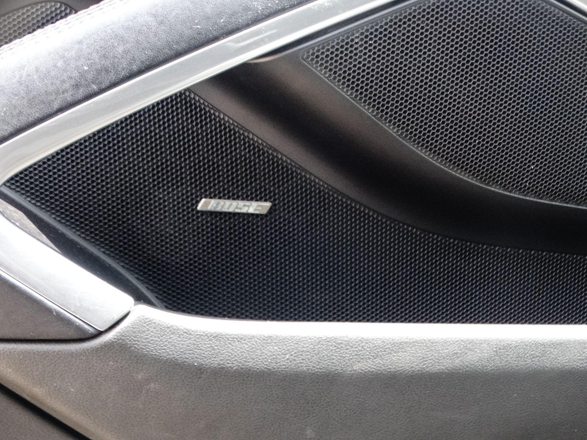 Porsche 911 view 18