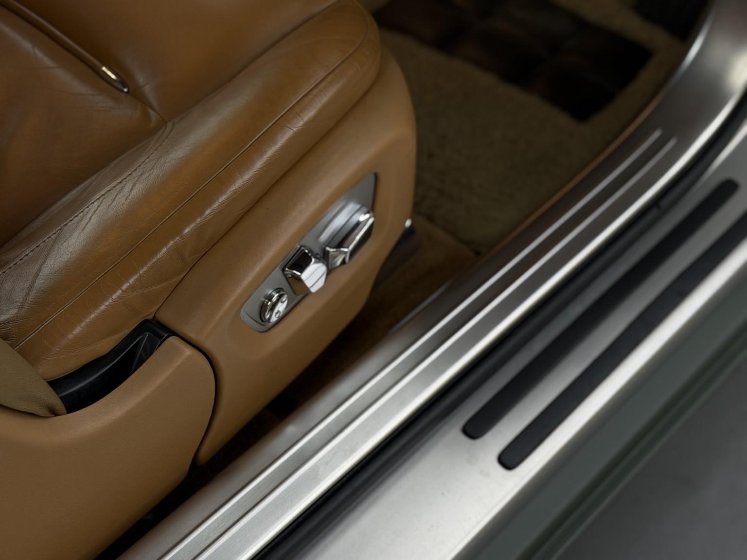 Rolls-Royce Wraith view 39