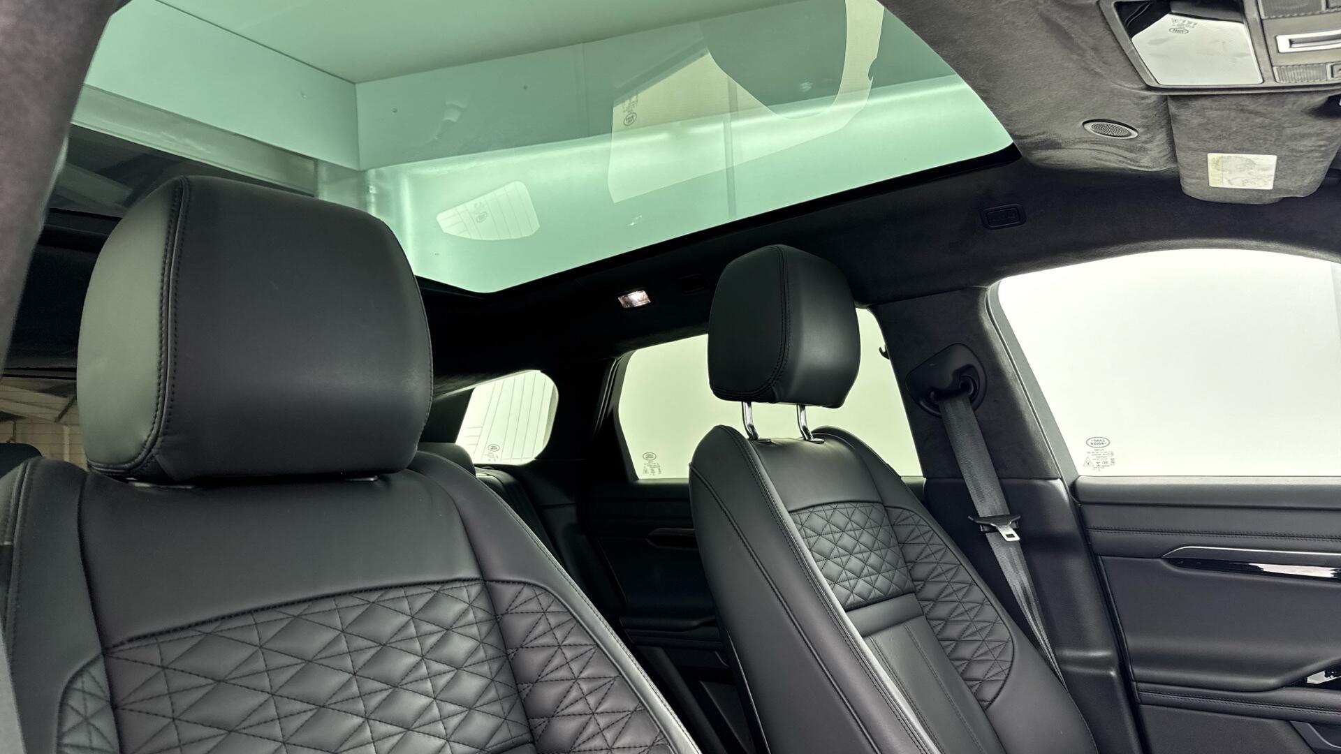 Land Rover Range Rover Evoque view 35