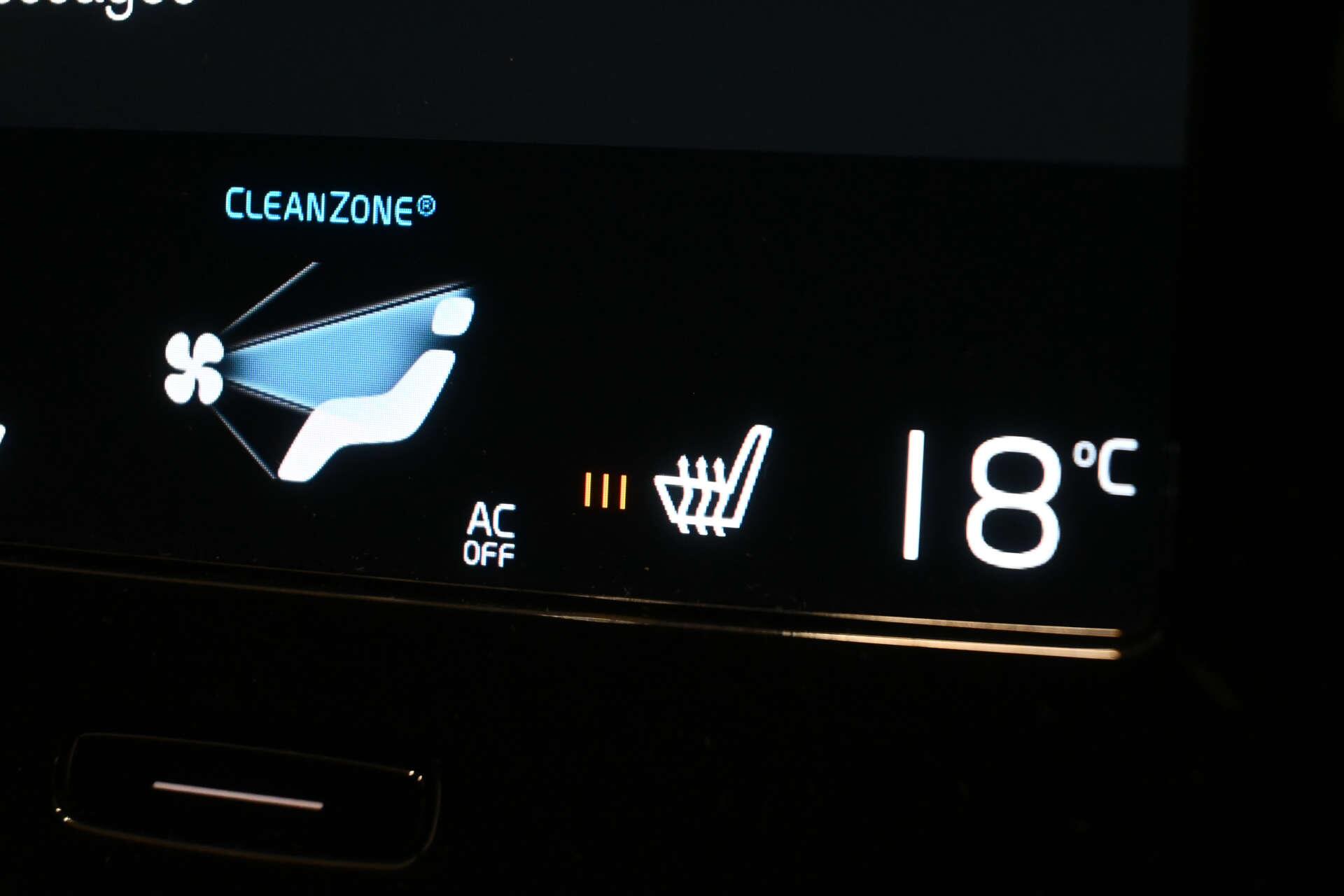 Volvo XC40 view 7