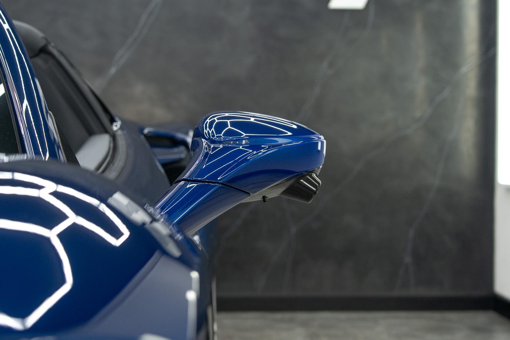 Ferrari F8 Spider view 39