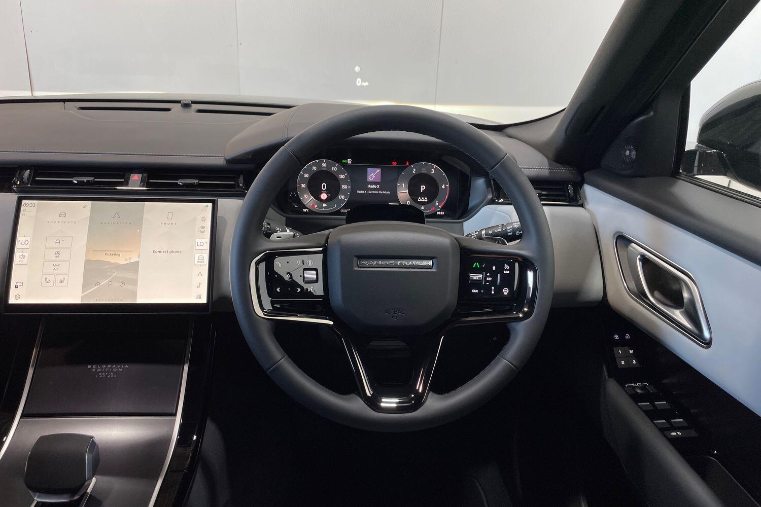 Land Rover Range Rover Velar view 11