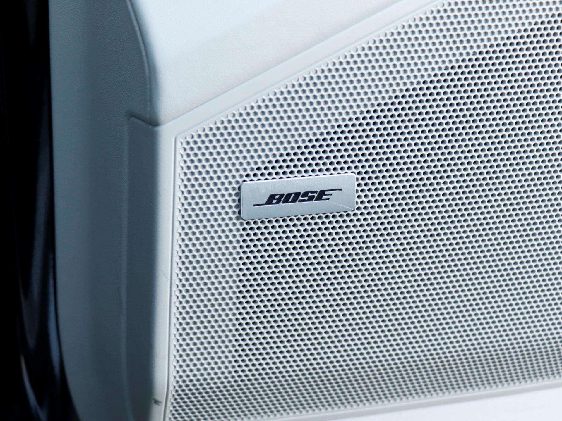 Porsche Cayenne view 21