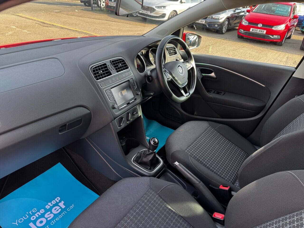 Volkswagen Polo view 3