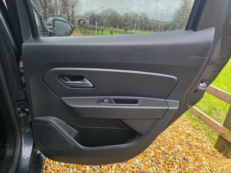 2020 Dacia Duster 1.5 Blue dCi Comfort 4WD Selectable Euro 6 (s/s) 5dr • 70,600 miles image 22