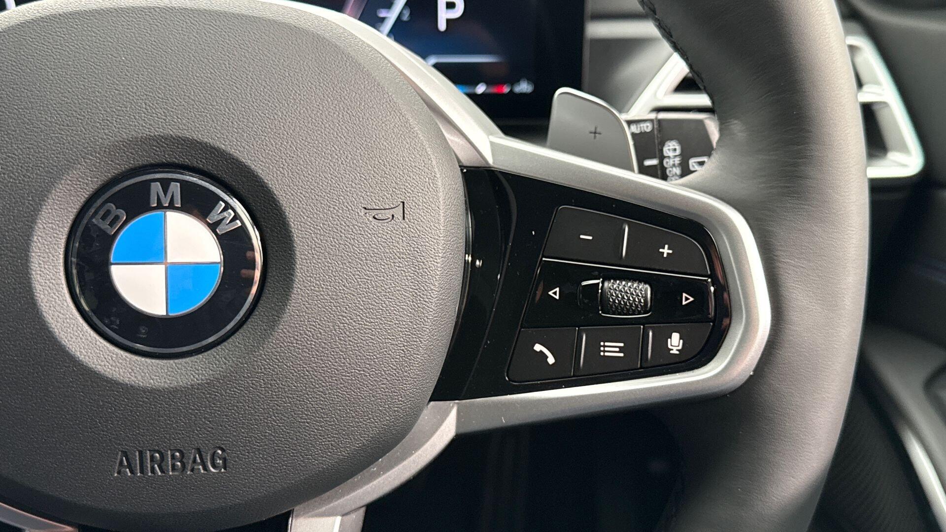 BMW 3 Series view 19