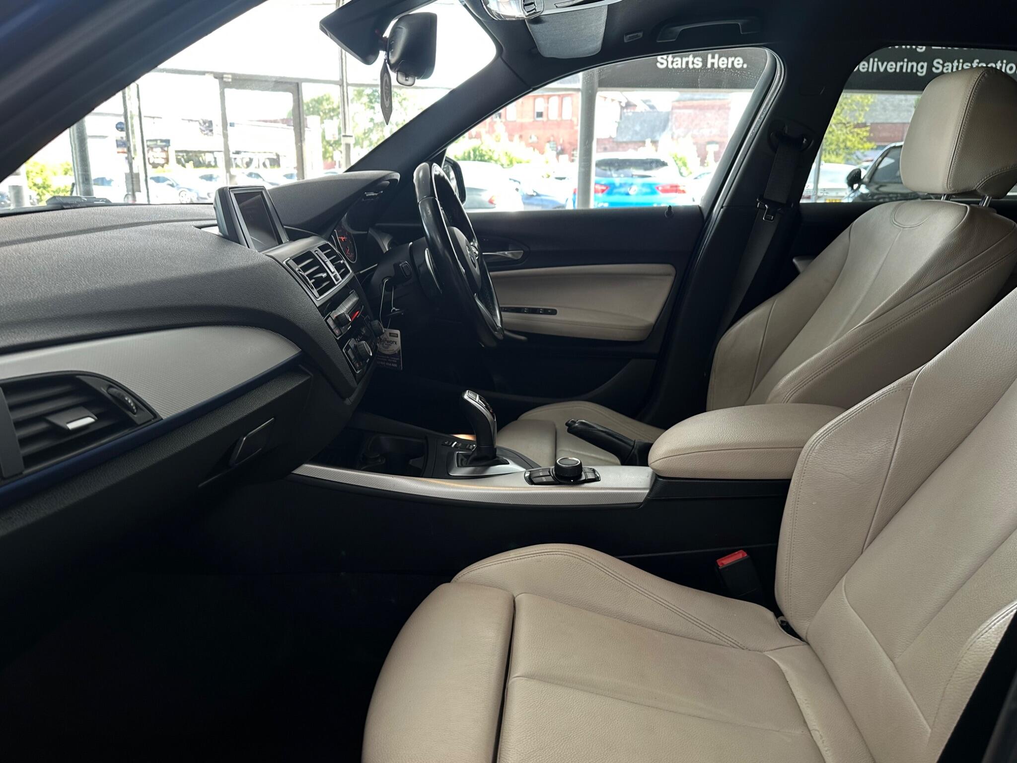 BMW 1 Series view 35