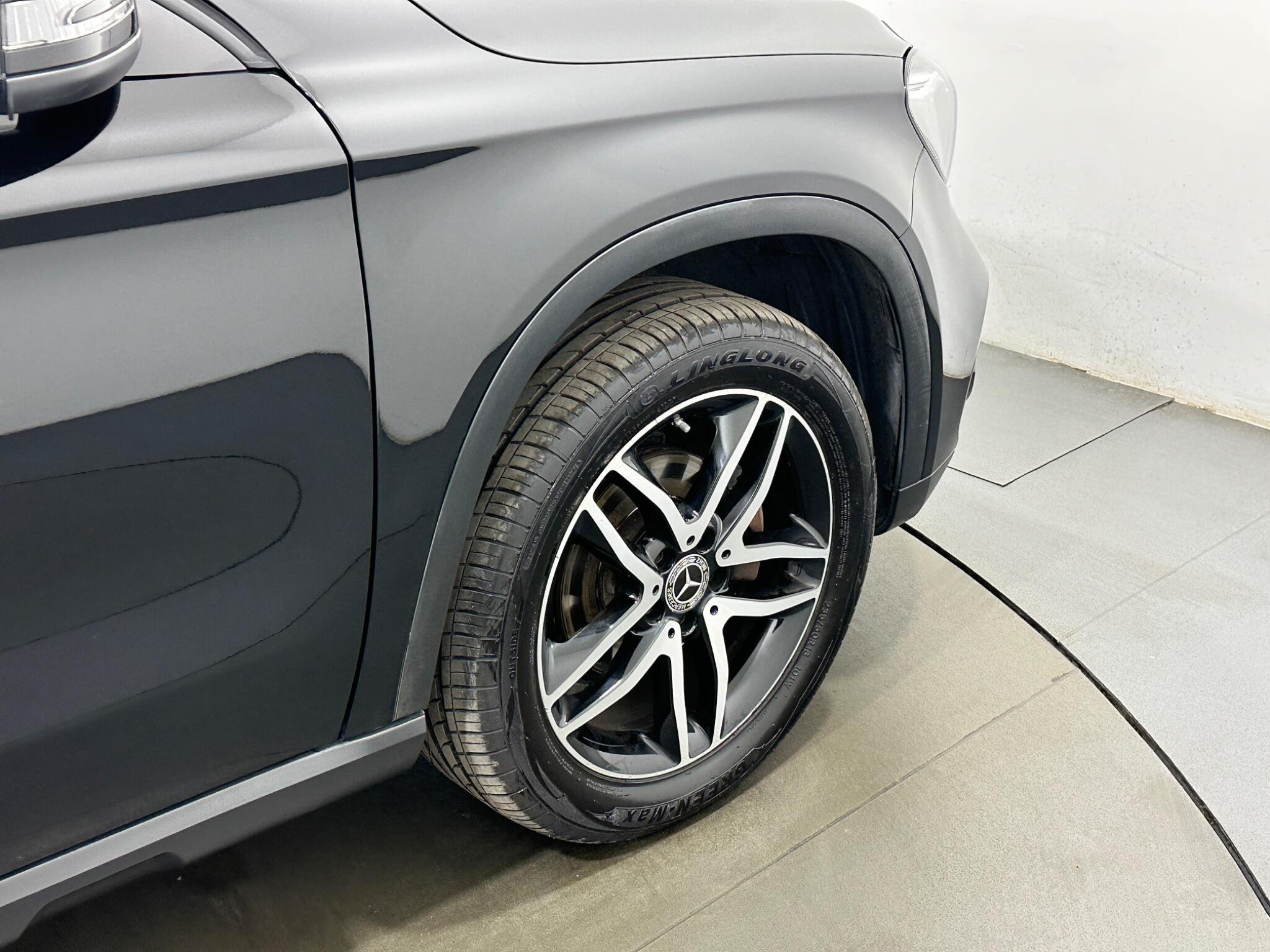 Mercedes-Benz Gla view 49