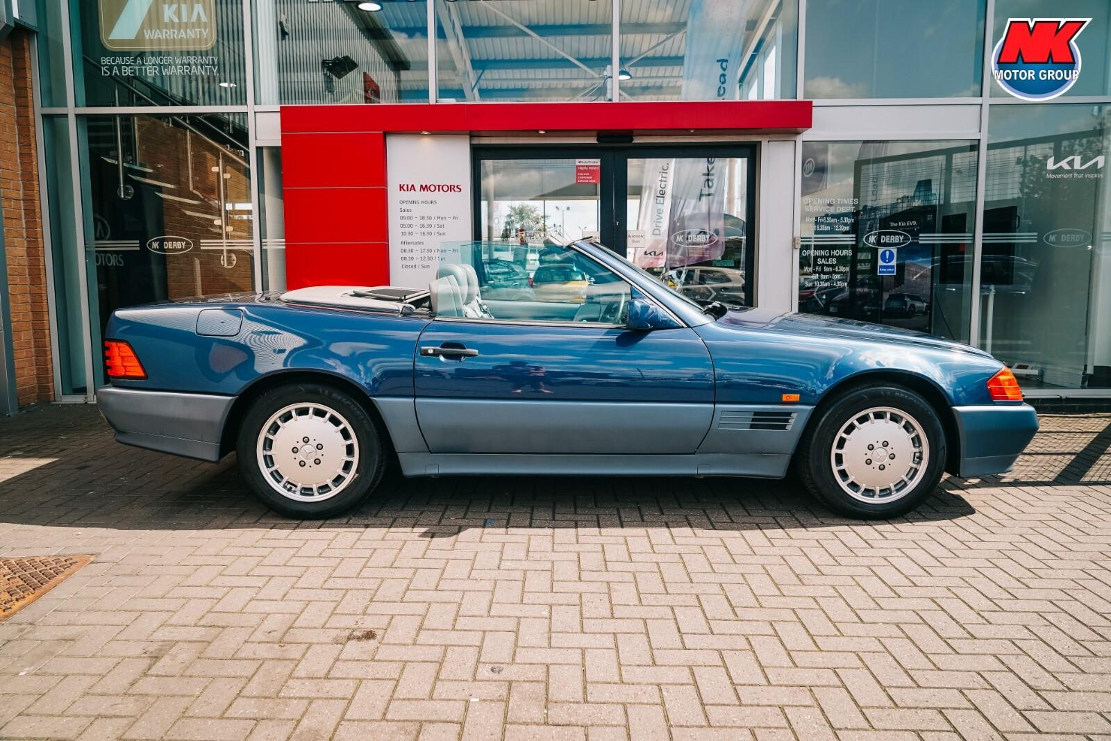Mercedes-Benz SL view 7