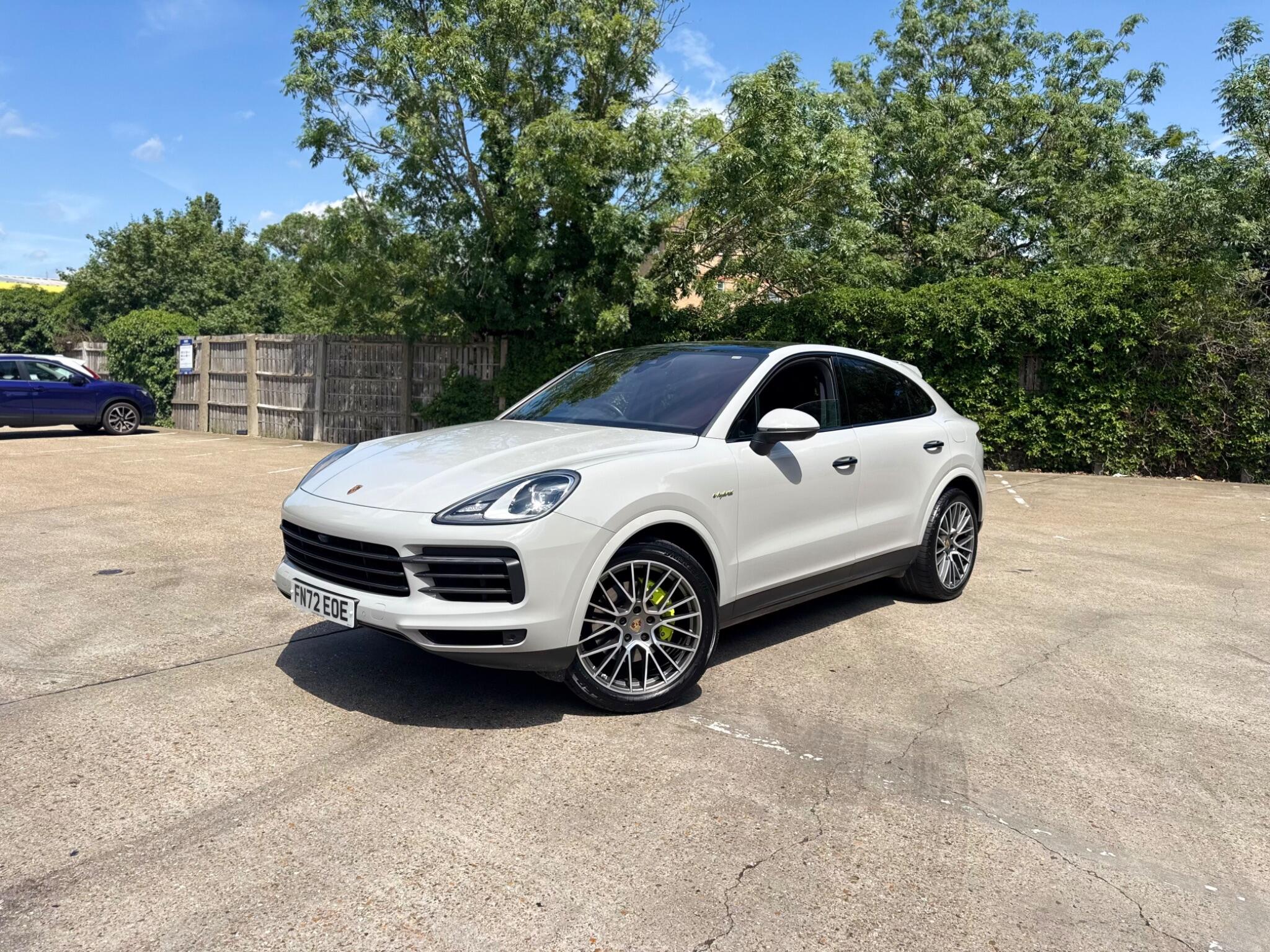 Porsche Cayenne view 4