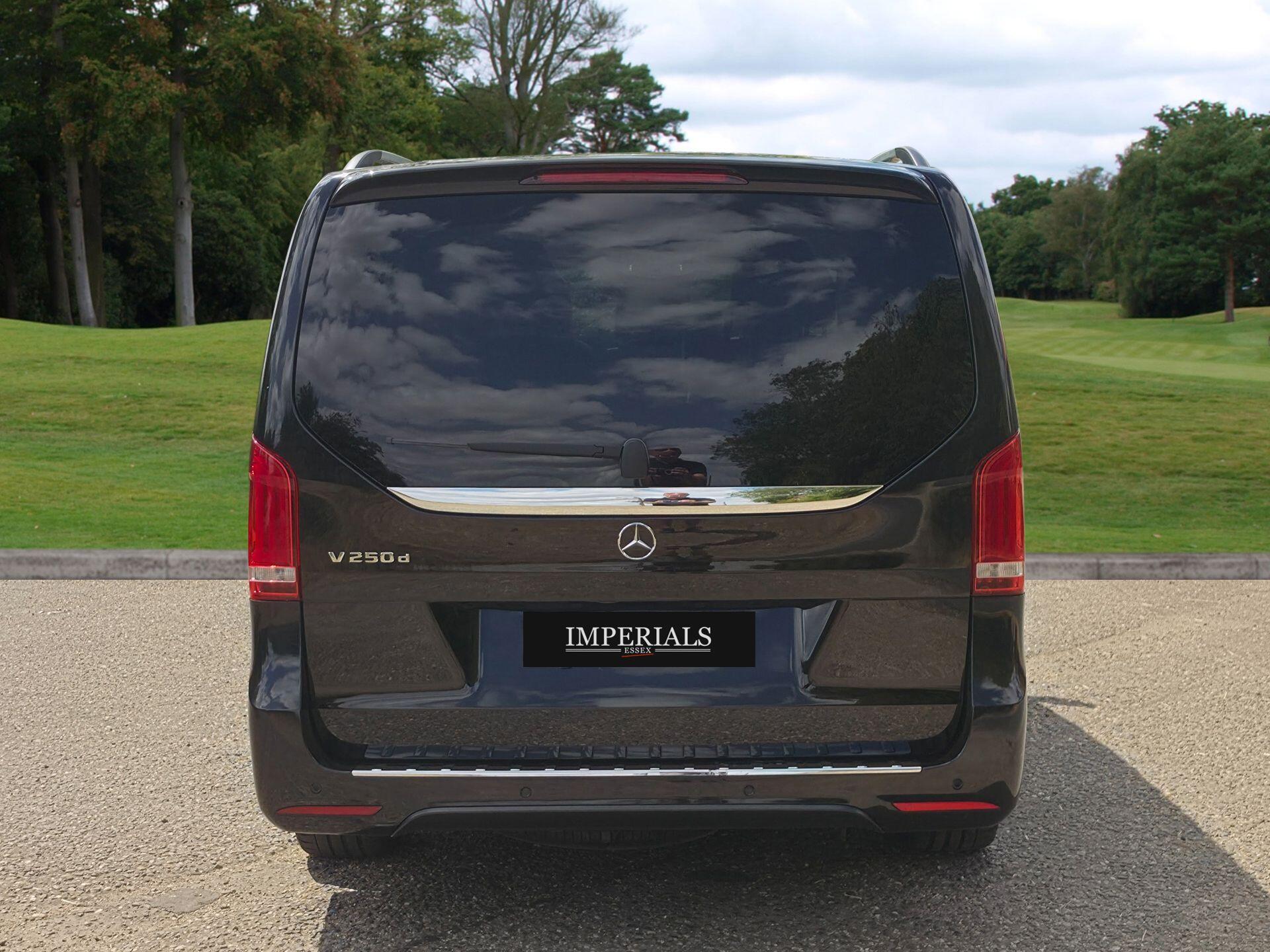 Mercedes-Benz V Class view 10
