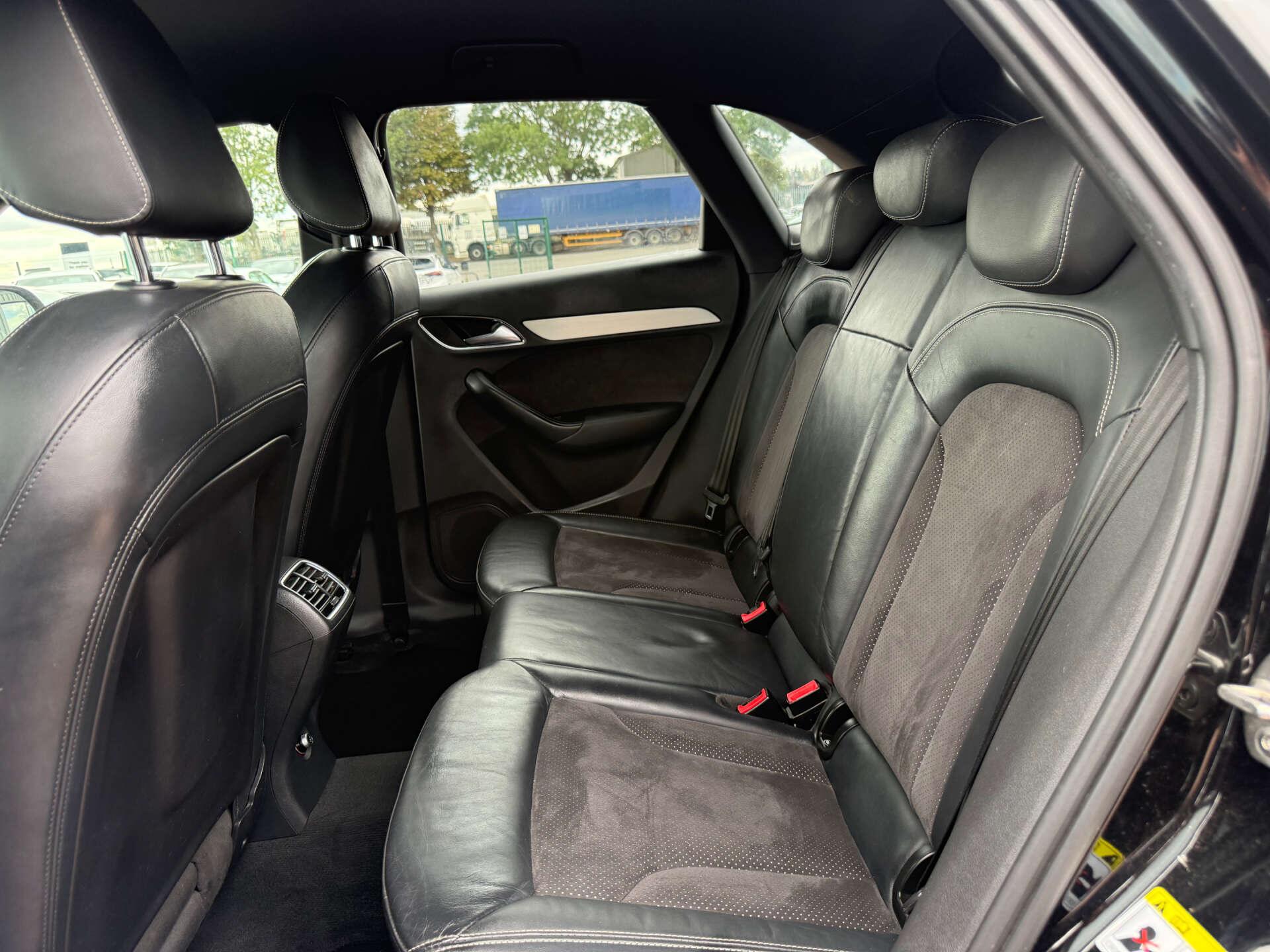 Audi Q3 view 69
