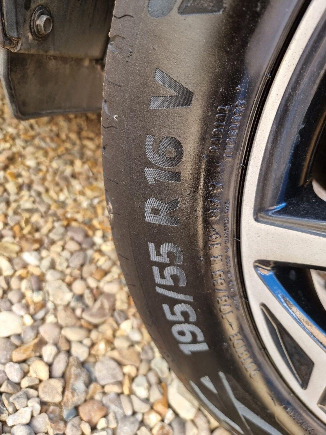 Toyota Yaris view 46