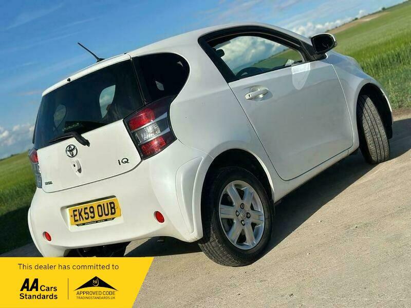 2009 Toyota iQ image 15