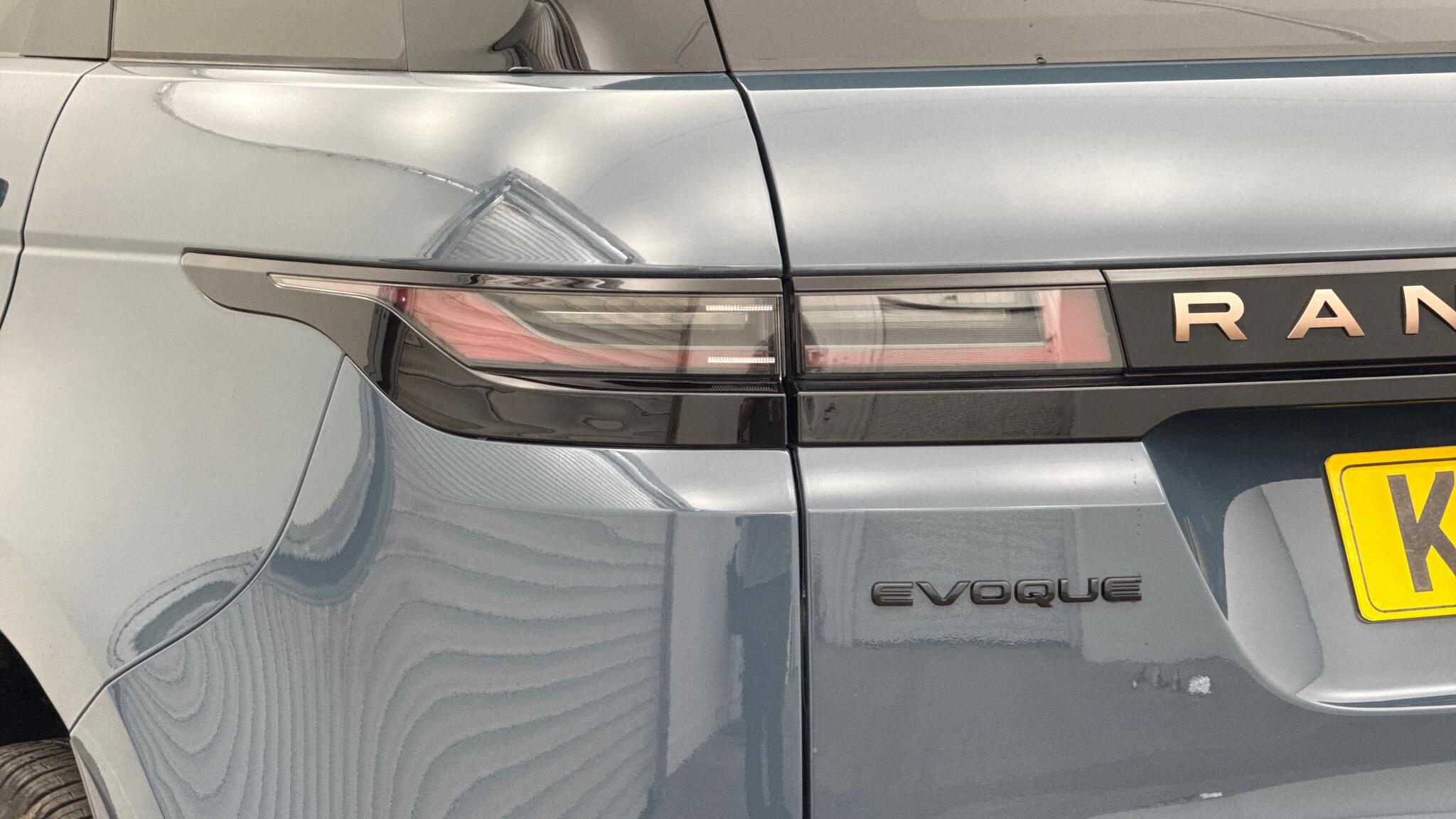 Land Rover Range Rover Evoque view 19