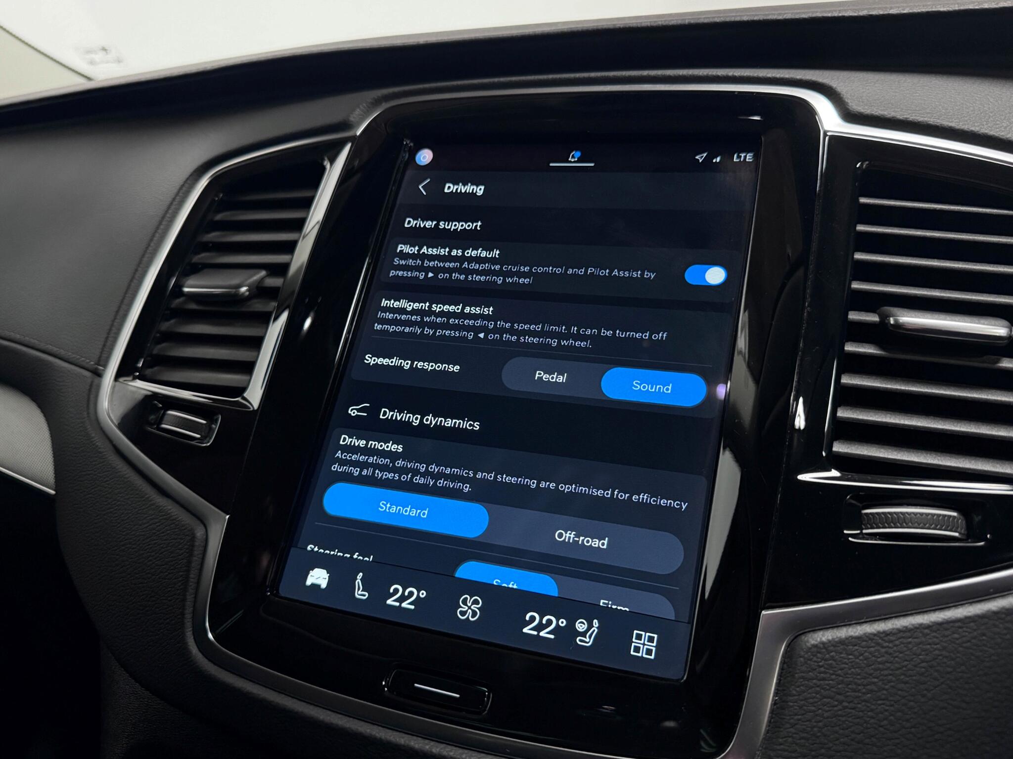 Volvo XC90 view 55