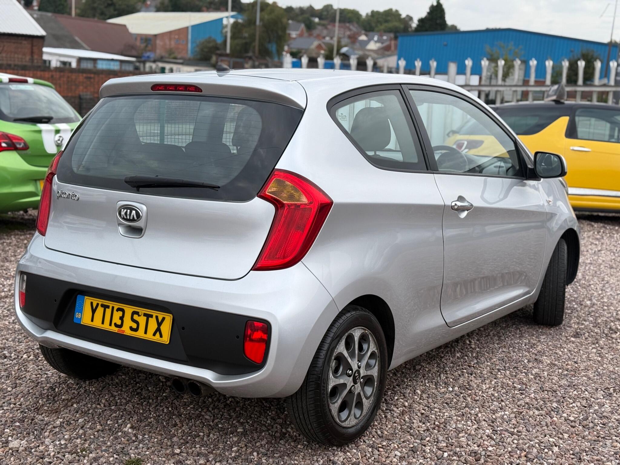 Kia Picanto view 5