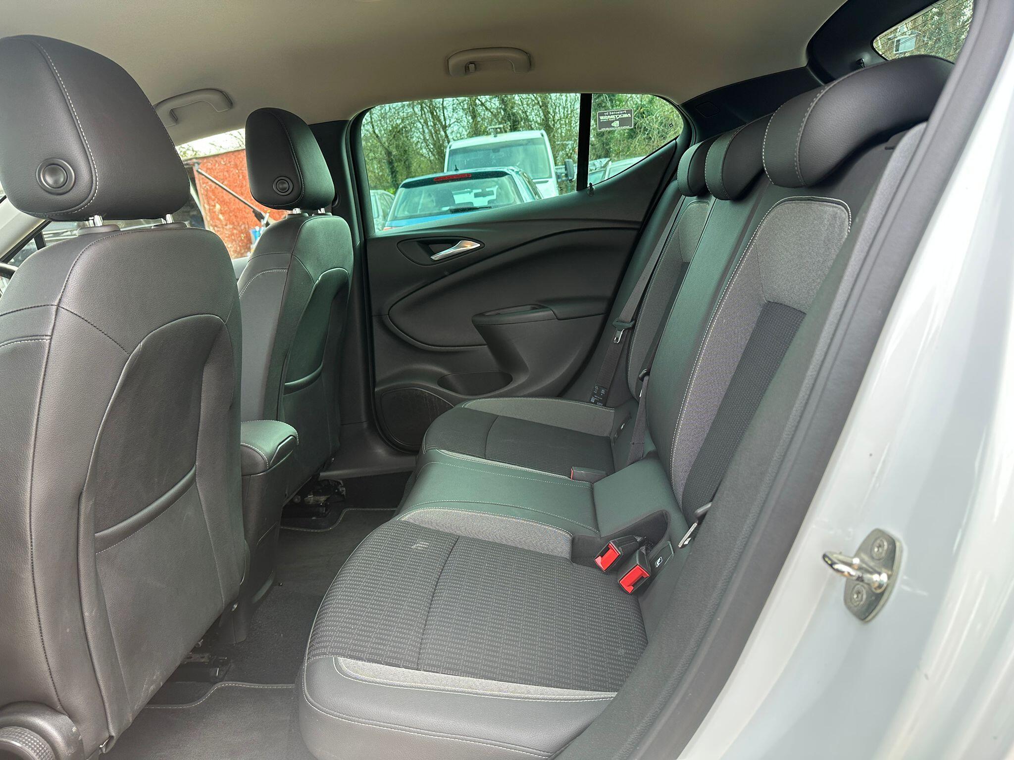 Vauxhall Astra view 12
