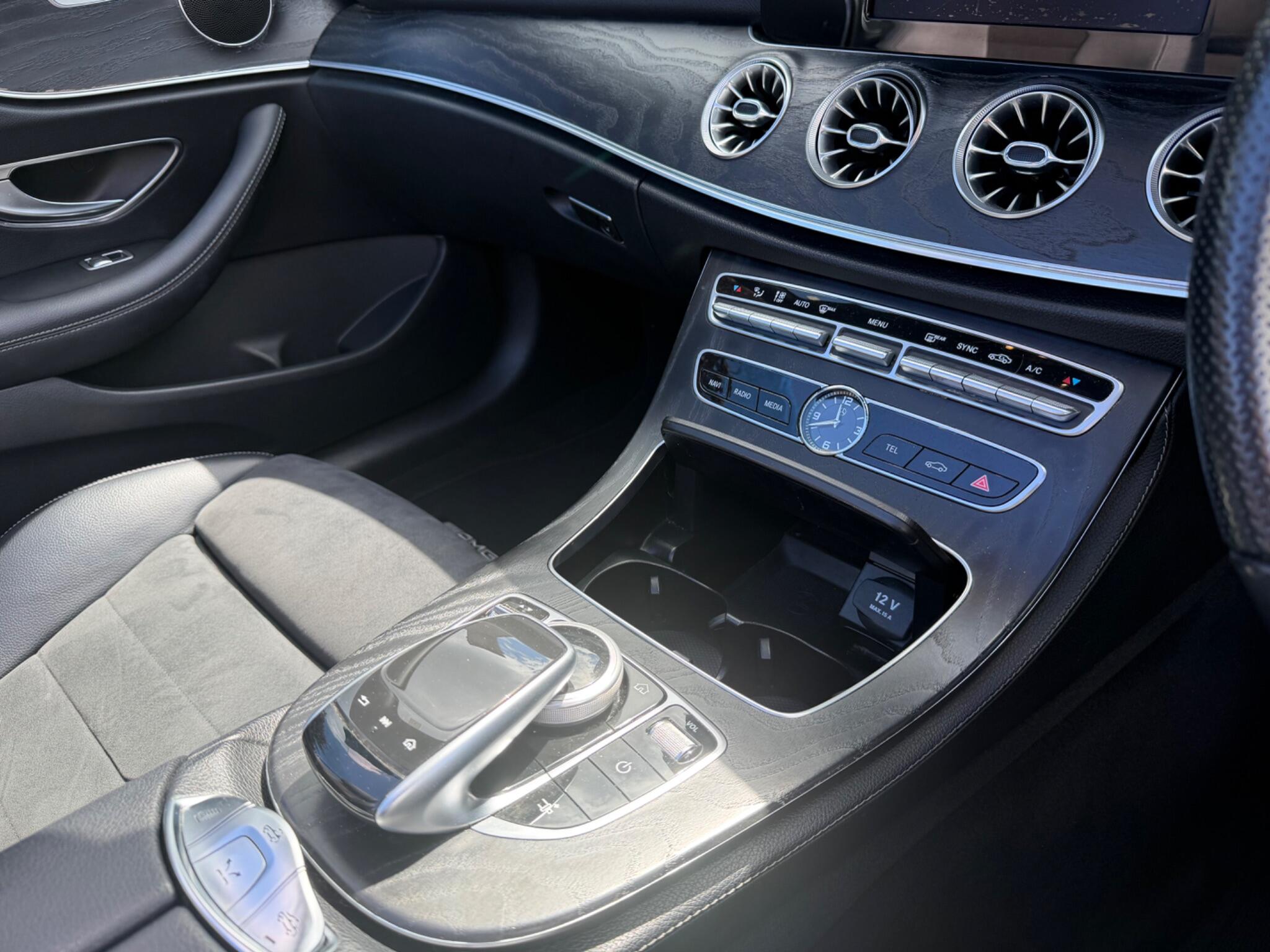 Mercedes-Benz E Class view 17
