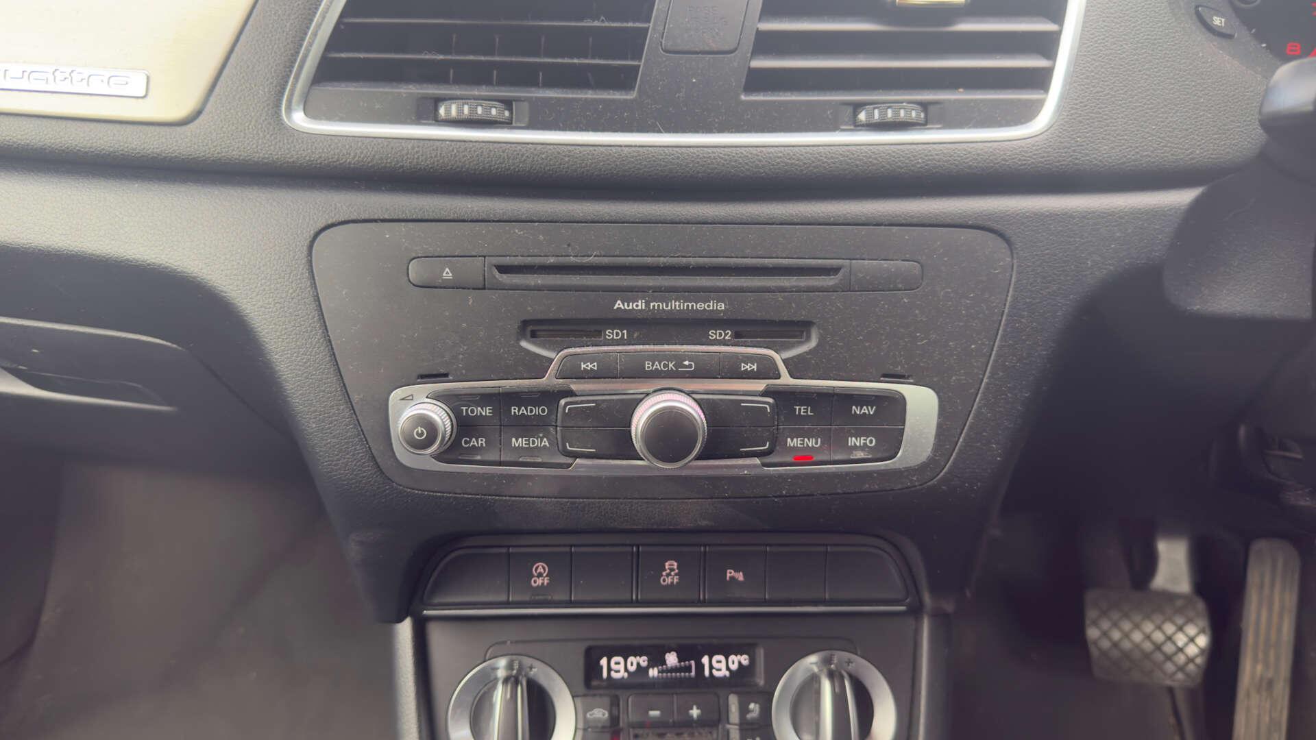 Audi Q3 view 29
