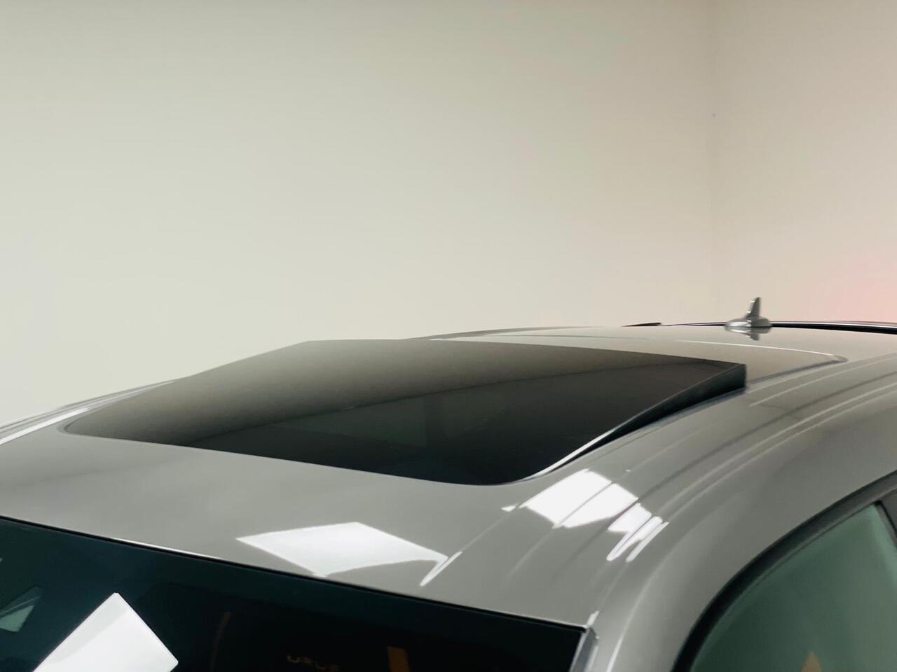 Lamborghini Urus view 19