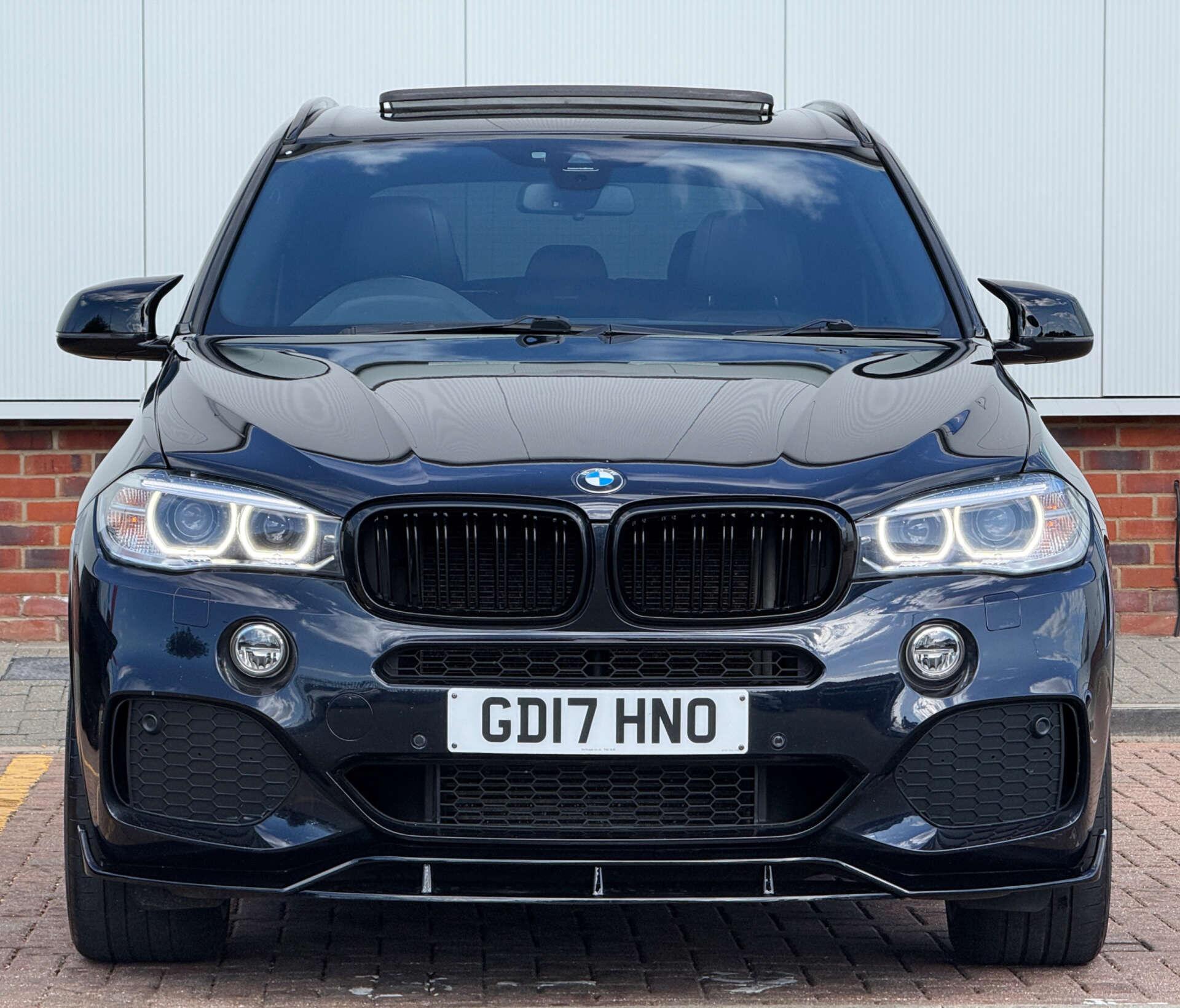 BMW X5 view 2