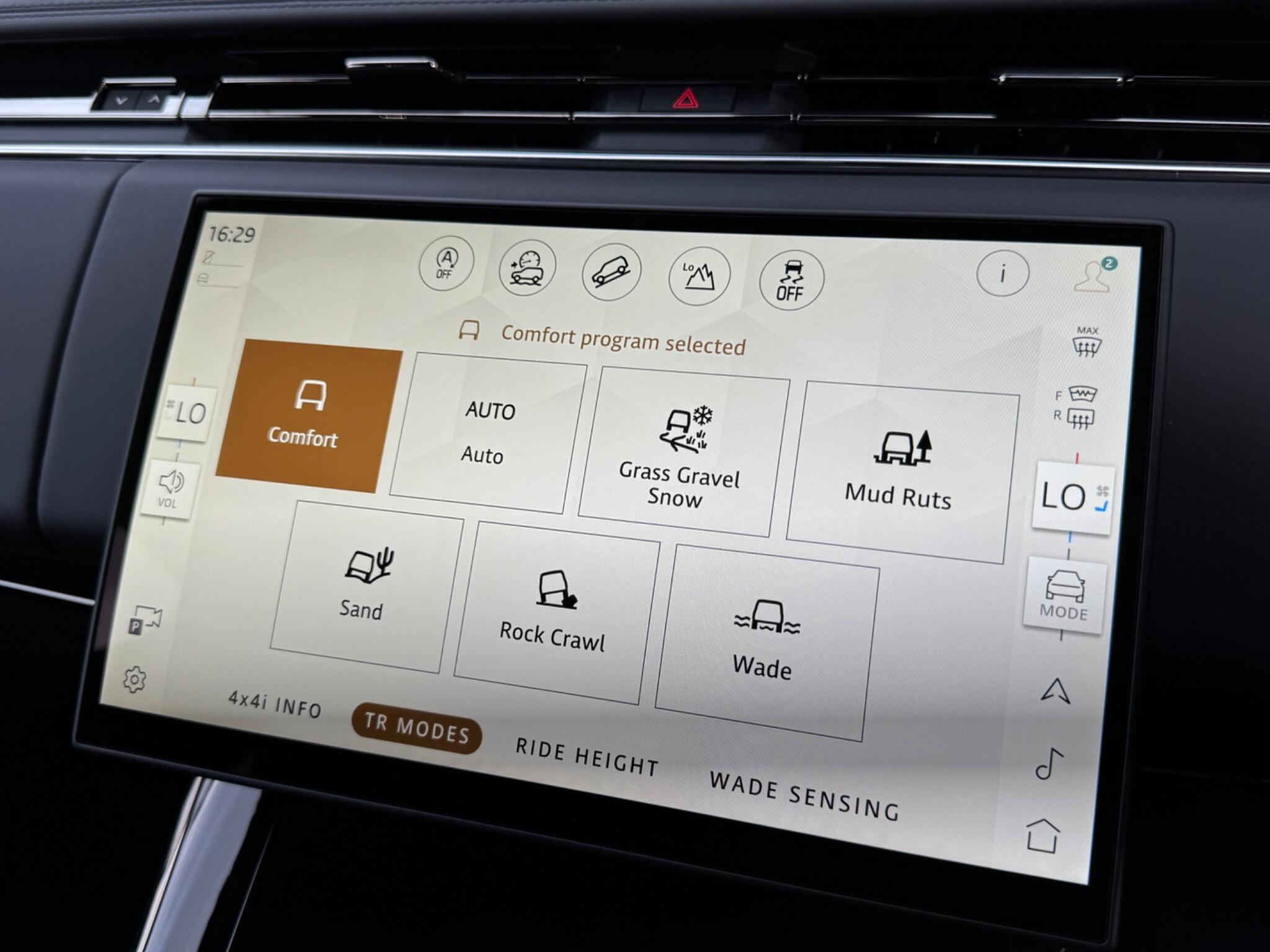 Land Rover Range Rover Sport view 49