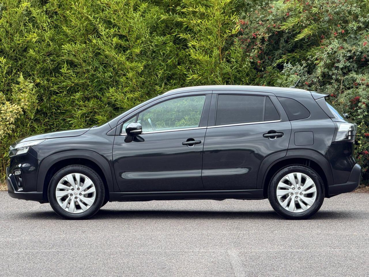 Suzuki S-Cross view 4