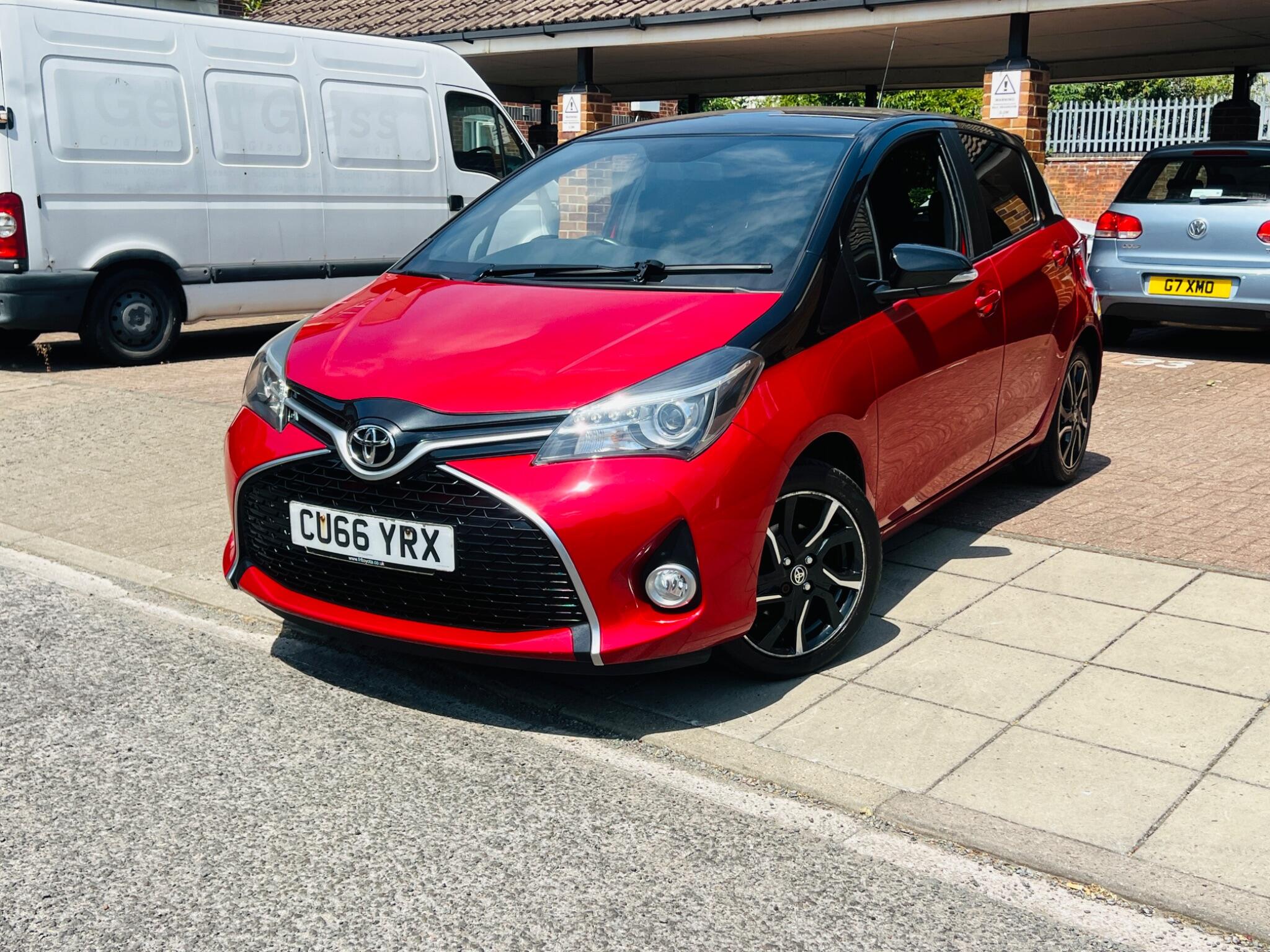 Toyota Yaris view 14