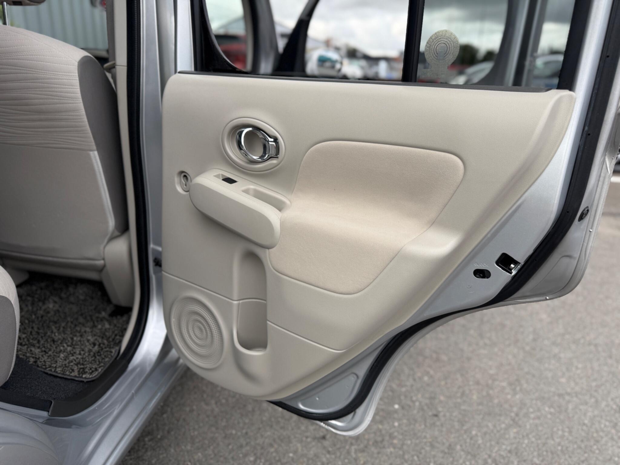 Nissan Cube view 41
