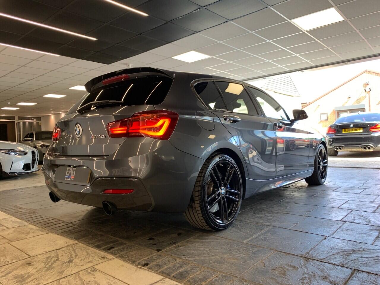 BMW 1 Series view 15