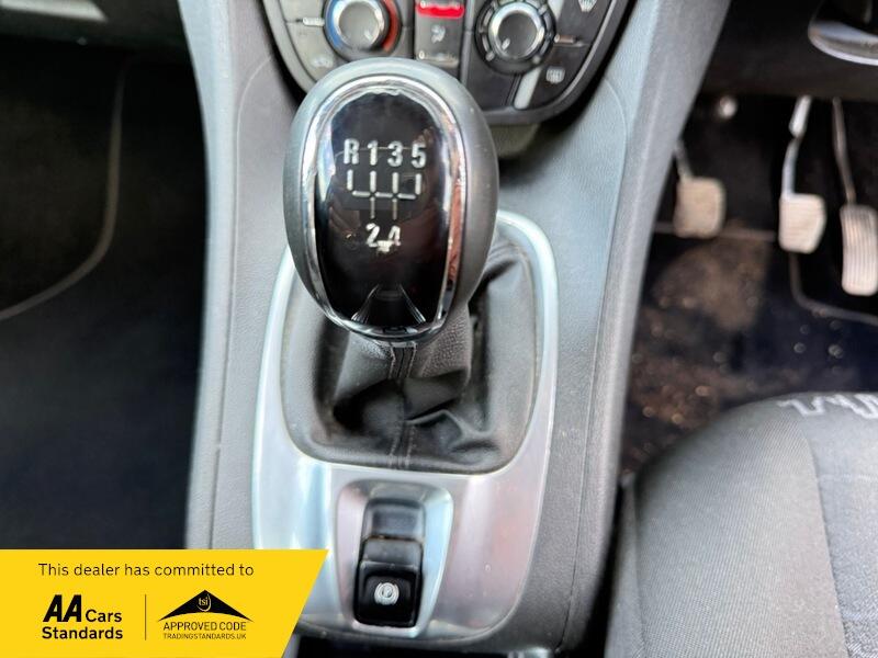 2016 Vauxhall Meriva 1.4i Turbo Exclusiv Euro 6 5dr • 59,905 miles image 34