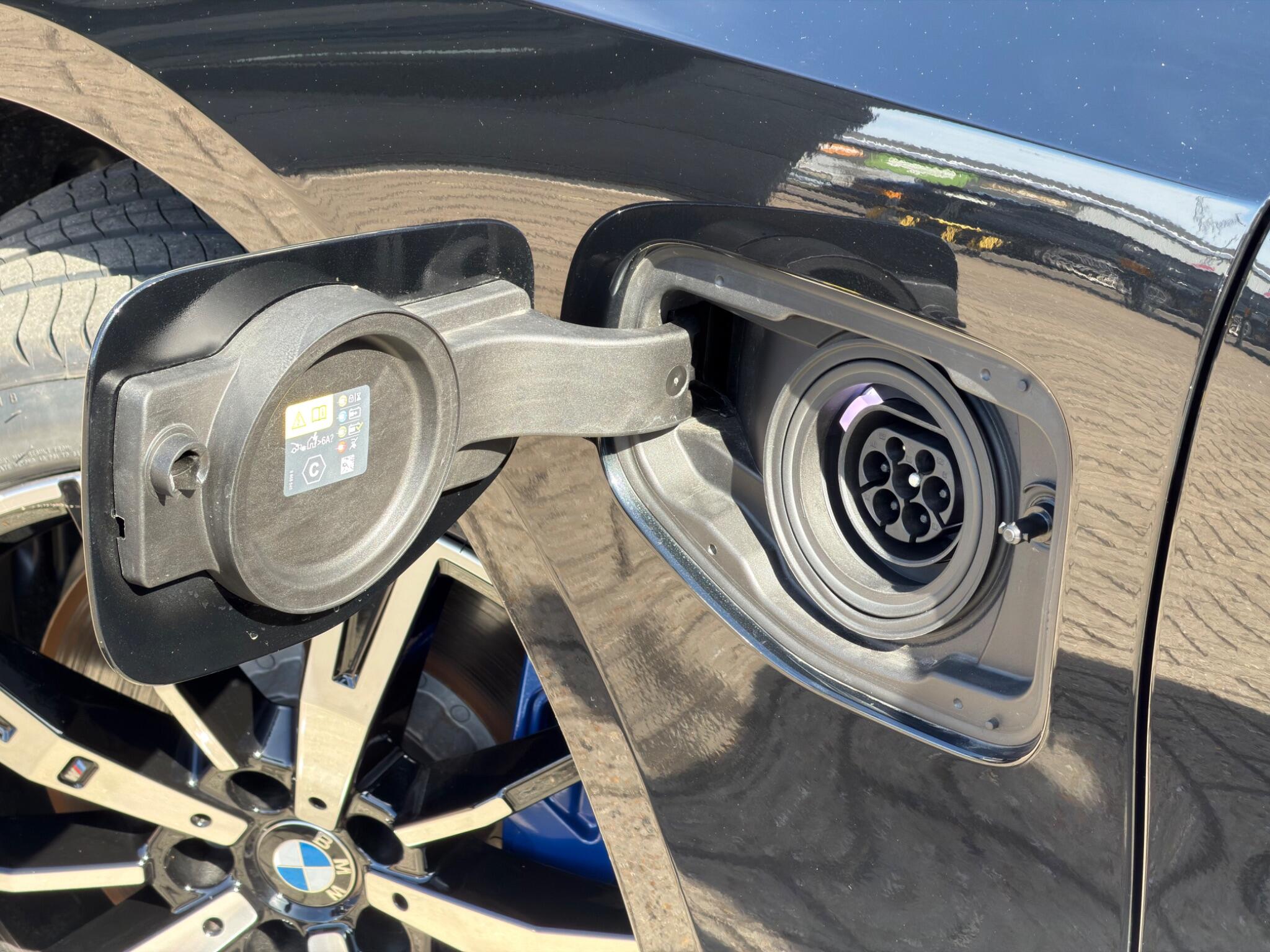 BMW 5 Series view 45